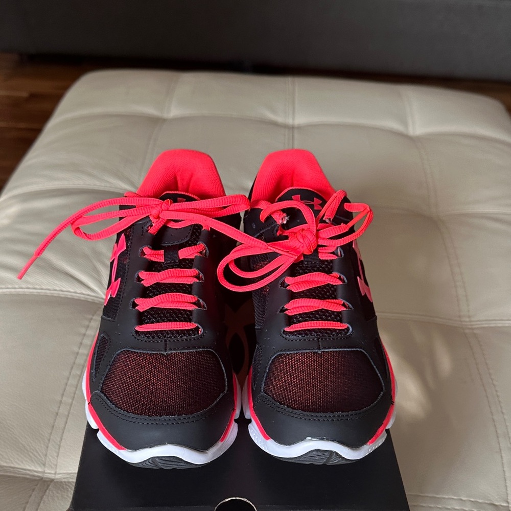 Under Armour Micro G Assert 7 Black Pink Running Shoes 8.5 NIB